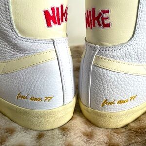 Popcorn blazer,GREAT CONDITION